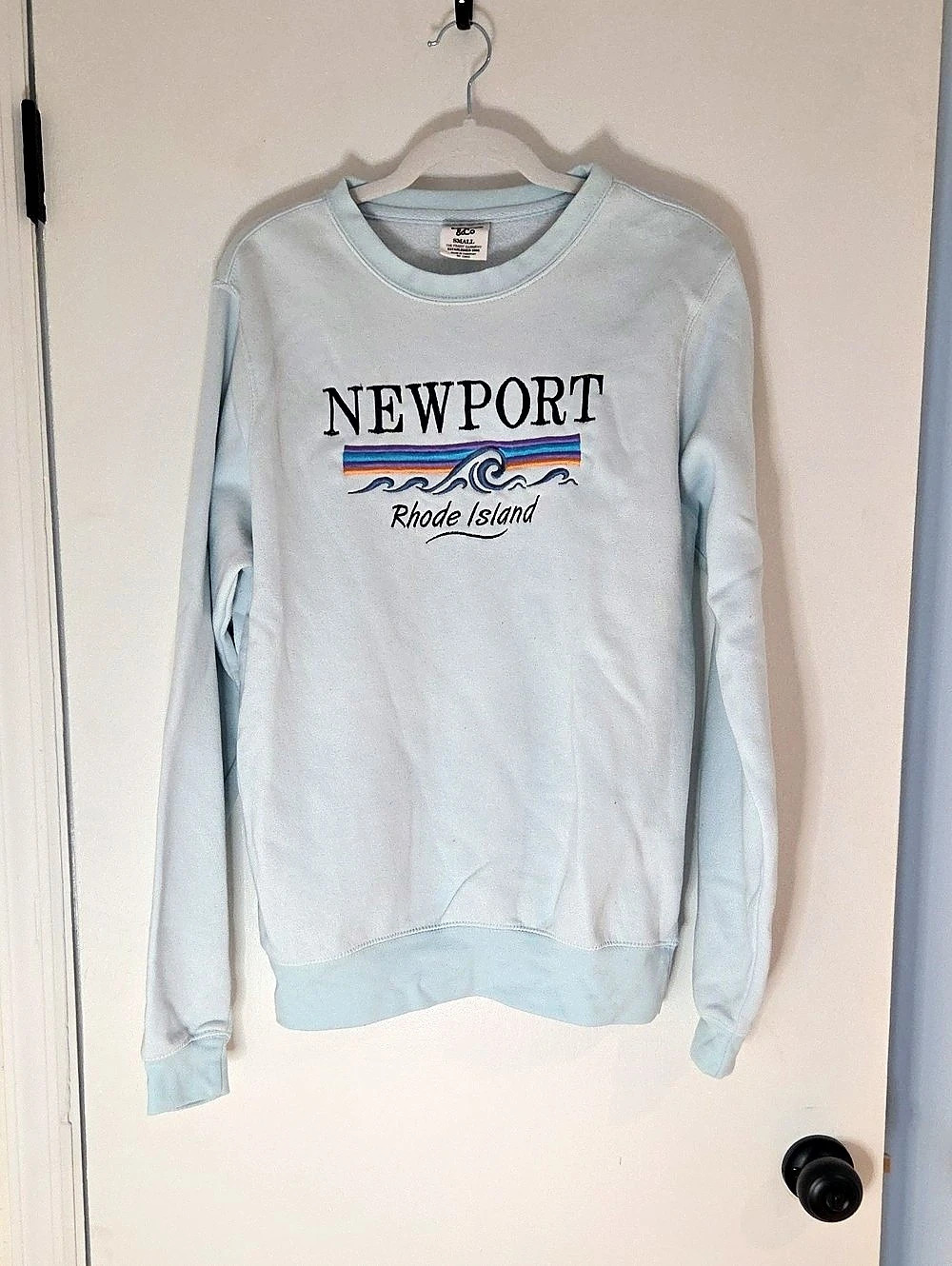 Pacific & Co Newport Rhode Island Graphic Crewneck Sweatshirt In Blue